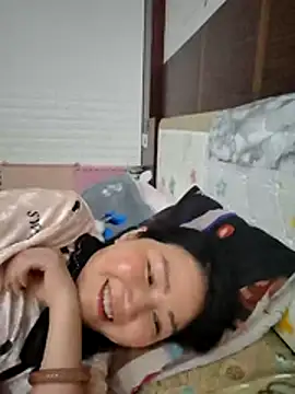 lingling5200 online show from April 28, 2026, 4:23 pm