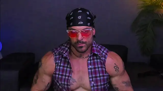 dennis cox1 online show from November 24, 2025, 2:28 pm