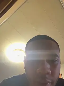 Kingstrokezxx online show from November 26, 2025, 8:54 pm