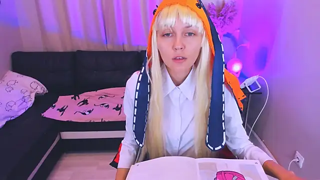 Mia meowXkiss online show from October 1, 2025, 4:24 pm