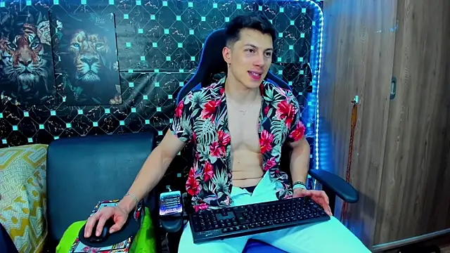 javiersexymann online show from September 29, 2025, 2:06 am