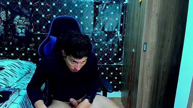 javiersexymann online show from January 8, 2026, 1:08 am