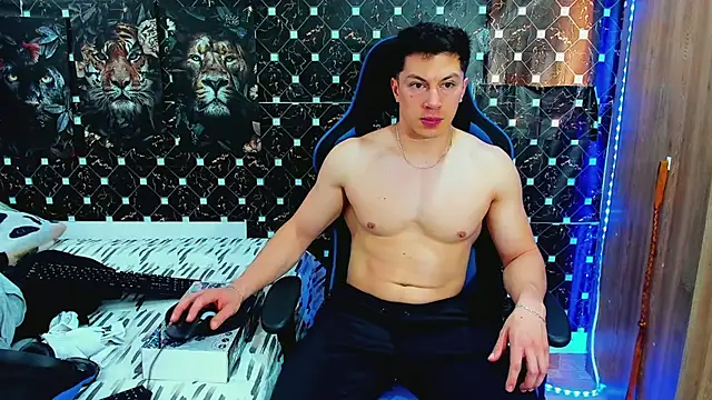 javiersexymann online show from June 10, 2026, 9:25 pm