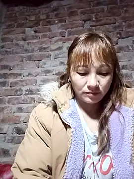 Mini3333 online show from February 13, 2026, 11:45 pm