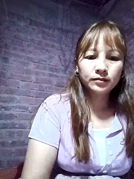 Mini3333 online show from March 5, 2026, 10:17 pm