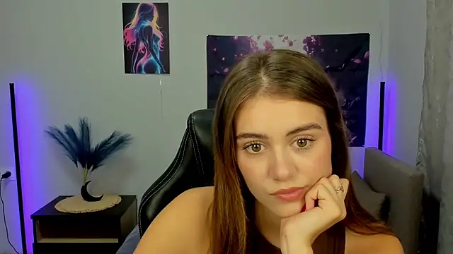 Snapshot of TracySpark chatting on October 2, 2025, 6:53 am TracySpark online show from October 2, 2025, 6:53 am