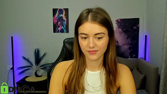 Snapshot of TracySpark chatting on October 18, 2025, 6:48 am TracySpark online show from October 18, 2025, 6:48 am