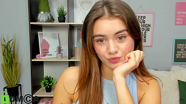 Snapshot of TracySpark chatting on November 8, 2025, 7:52 am TracySpark online show from November 8, 2025, 7:52 am