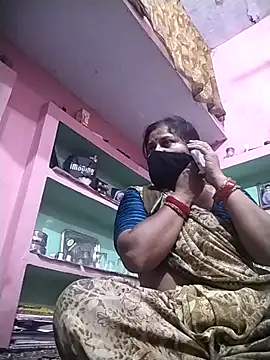 Rajnee33A online show from April 16, 2026, 12:11 am