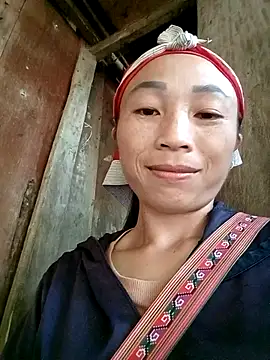 lucybaby00 online show from October 12, 2025, 9:30 am