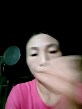 lucybaby00 online show from October 31, 2025, 1:01 pm