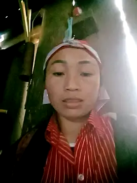 lucybaby00 online show from December 16, 2025, 4:06 am