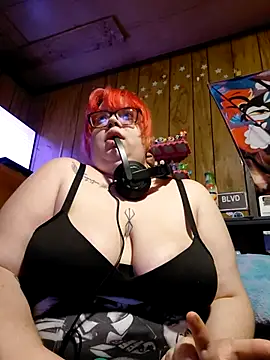 GoddessDess online show from April 18, 2026, 7:12 am