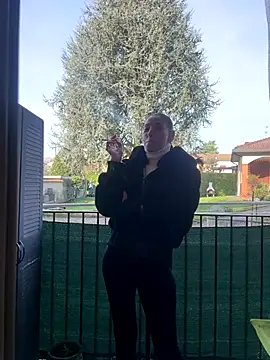 eddivad6974 online show from December 21, 2025, 10:33 am