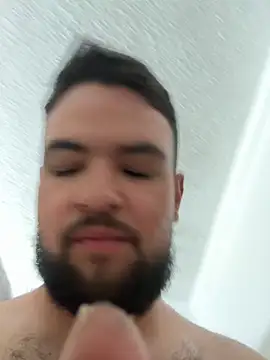 Snapshot of javier_89ER chatting on February 17, 2026, 1:24 am javier 89ER online show from February 17, 2026, 1:24 am