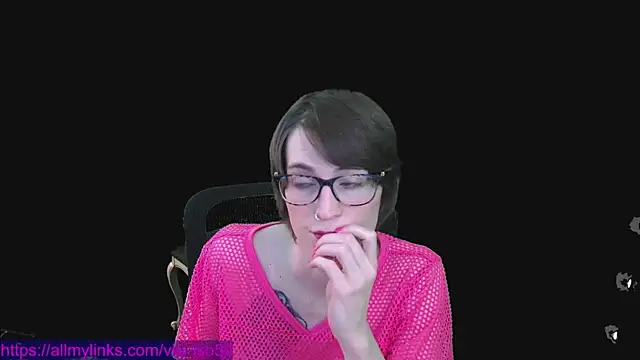 Snapshot of vivi-iso59 chatting on February 28, 2026, 5:52 am vivi-iso59 online show from February 28, 2026, 5:52 am