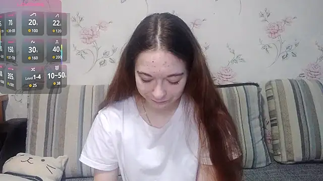 KissKarina online show from October 30, 2025, 1:23 pm