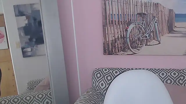 scarlett blackwood online show from November 11, 2025, 12:16 pm