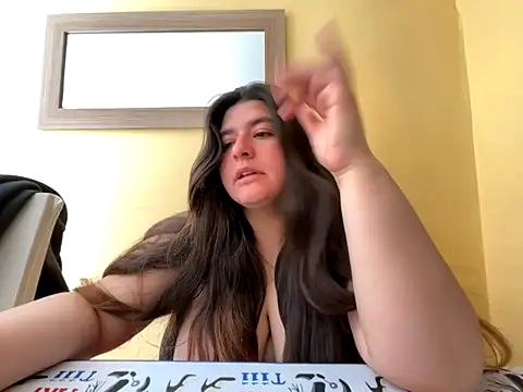 Snapshot of Tukatita69 chatting on November 7, 2025, 3:23 pm Tukatita69 online show from November 7, 2025, 3:23 pm