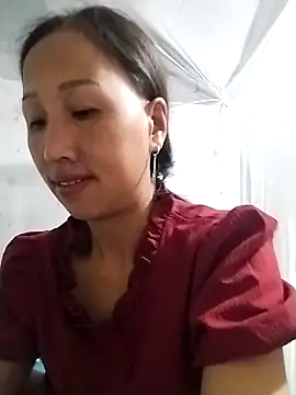 cute love00 online show from October 8, 2025, 10:07 pm