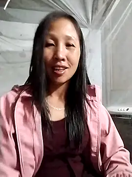 cute love00 online show from December 20, 2025, 12:01 pm