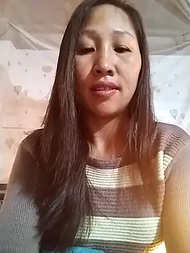 cute love00 online show from February 2, 2026, 10:41 pm