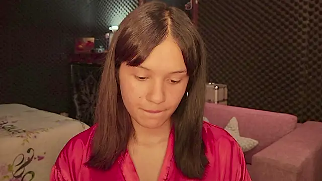 Snapshot of gigifontaine__ chatting on October 3, 2025, 11:57 pm gigifontaine online show from October 3, 2025, 11:57 pm