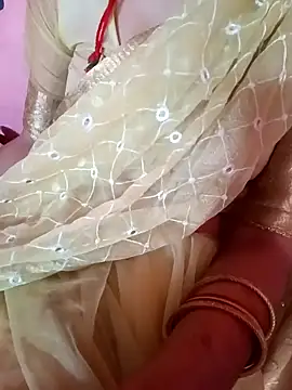 Snapshot of SpicyRoshni chatting on May 17, 2026, 5:05 am SpicyRoshni online show from May 17, 2026, 5:05 am
