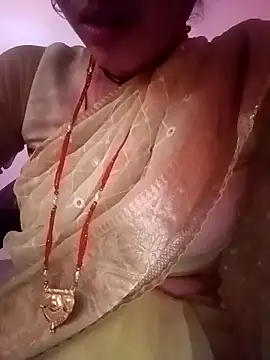 Snapshot of SpicyRoshni chatting on May 21, 2026, 8:43 am SpicyRoshni online show from May 21, 2026, 8:43 am