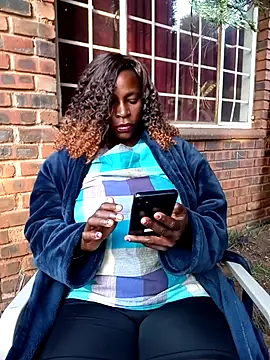 Snapshot of MatureGoddess_ chatting on May 21, 2026, 5:14 am MatureGoddess online show from May 21, 2026, 5:14 am