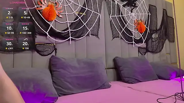 Snapshot of TheodoreMcLovin chatting on October 14, 2025, 3:46 pm TheodoreMcLovin online show from October 14, 2025, 3:46 pm