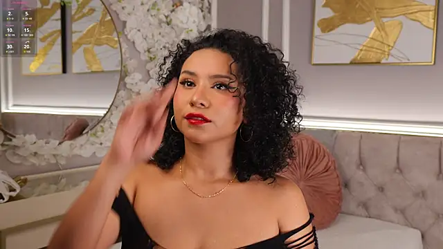 ellette   online show from April 6, 2026, 7:15 pm