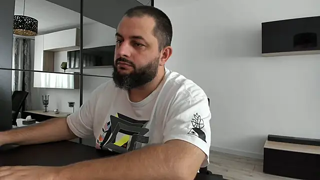 Snapshot of DravenPeak chatting on September 9, 2025, 6:35 am DravenPeak online show from September 9, 2025, 6:35 am