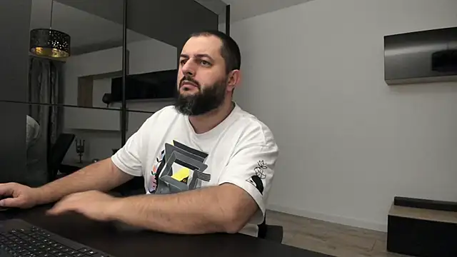 Snapshot of DravenPeak chatting on September 14, 2025, 3:16 am DravenPeak online show from September 14, 2025, 3:16 am