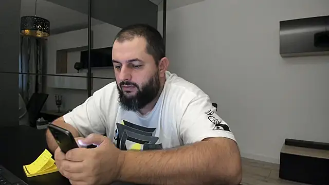 Snapshot of DravenPeak chatting on September 14, 2025, 3:22 pm DravenPeak online show from September 14, 2025, 3:22 pm