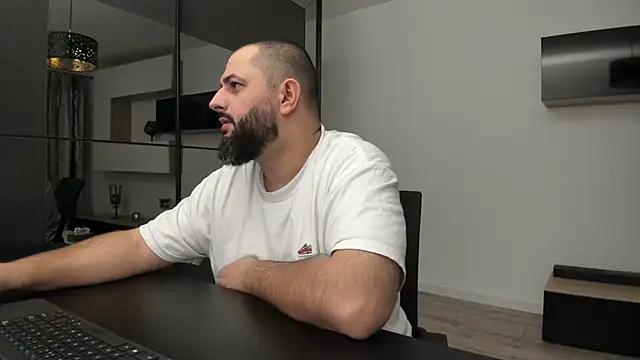 Snapshot of DravenPeak chatting on September 18, 2025, 7:16 pm DravenPeak online show from September 18, 2025, 7:16 pm