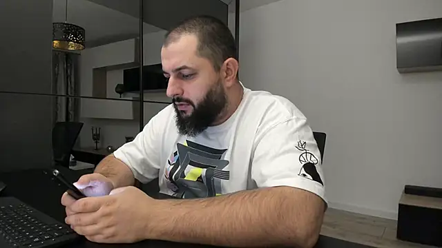 Snapshot of DravenPeak chatting on September 30, 2025, 5:07 pm DravenPeak online show from September 30, 2025, 5:07 pm