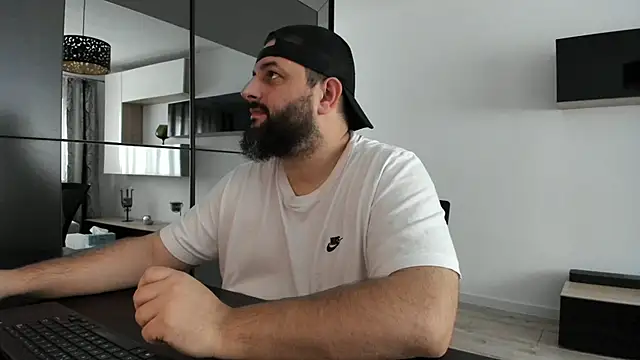 Snapshot of DravenPeak chatting on October 10, 2025, 1:10 pm DravenPeak online show from October 10, 2025, 1:10 pm