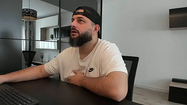 Snapshot of DravenPeak chatting on October 28, 2025, 11:25 am DravenPeak online show from October 28, 2025, 11:25 am