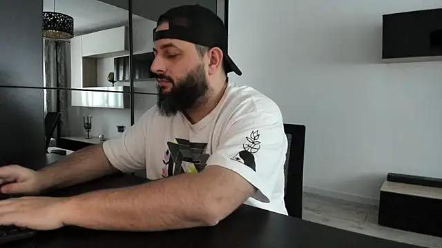 DravenPeak online show from December 3, 2025, 11:41 am