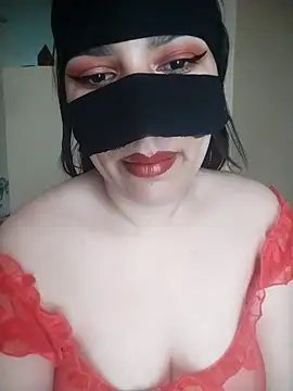 Snapshot of Diva_watine chatting on September 19, 2025, 1:23 pm Diva watine online show from September 19, 2025, 1:23 pm