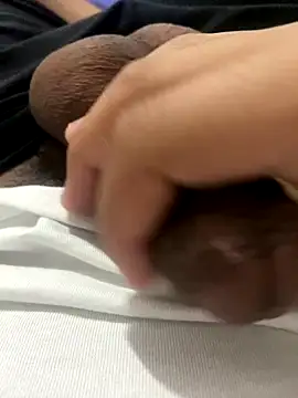 Kuaker077 online show from September 20, 2025, 3:46 pm