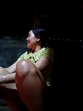 vivi cute online show from October 8, 2025, 1:25 am