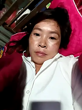 vivi cute online show from October 9, 2025, 9:57 pm