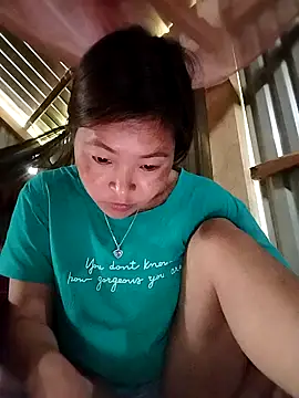 vivi cute online show from October 15, 2025, 10:26 am