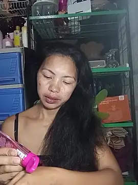 Snapshot of oceanlover23 chatting on November 15, 2025, 9:43 pm oceanlover23 online show from November 15, 2025, 9:43 pm