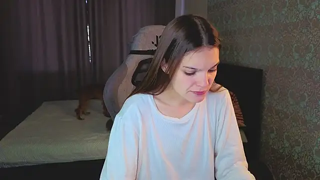 magic shy  online show from September 30, 2025, 1:32 am