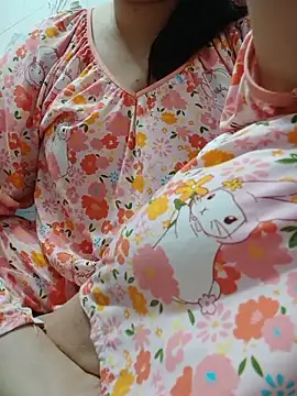  Babyrose  online show from June 2, 2026, 7:10 am