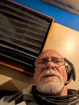 Snapshot of Deepinallthe chatting on March 2, 2026, 5:08 am Deepinallthe online show from March 2, 2026, 5:08 am