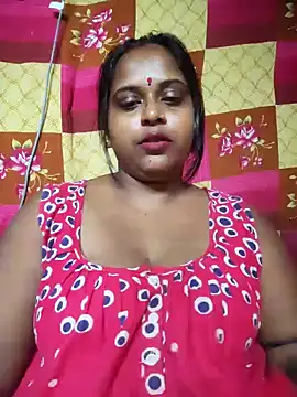 Hot-Show2 online show from October 5, 2025, 4:16 pm